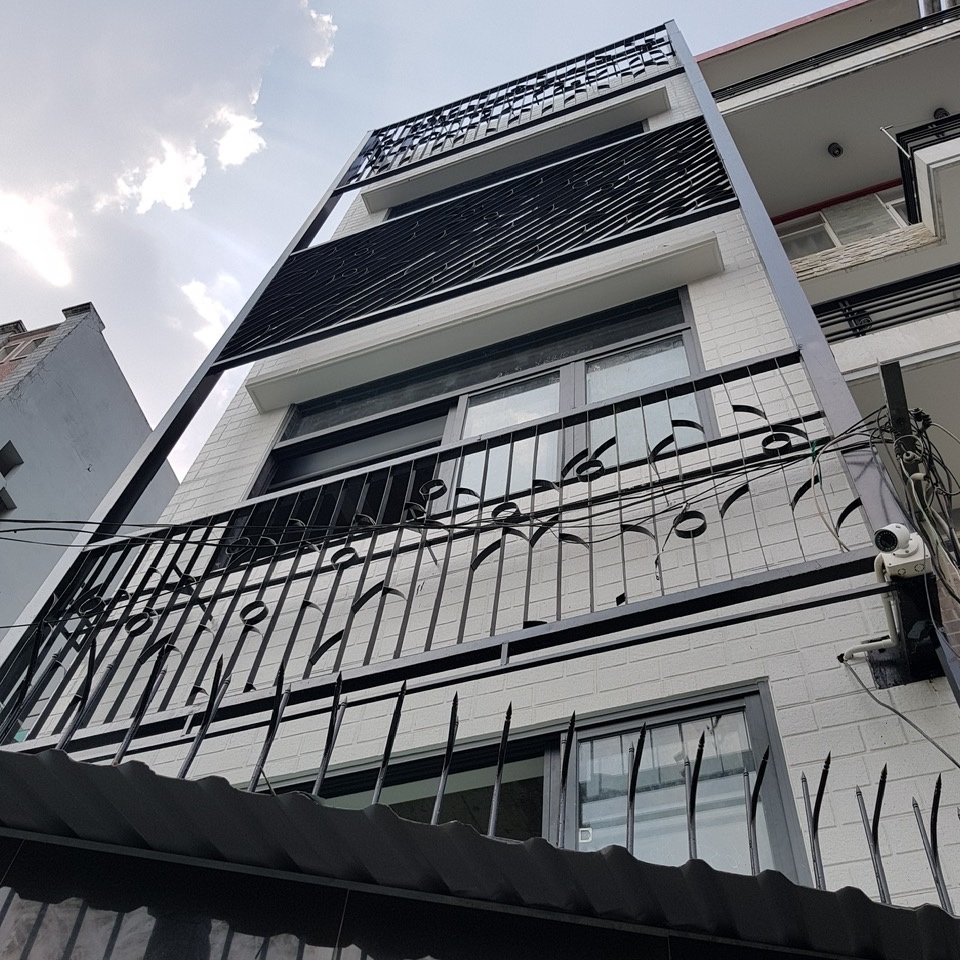 NHÀ TUI share Phạm Văn Đồng